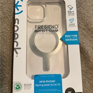 Speck Presidio Perfect-Clear MagSafe Case - Transparent